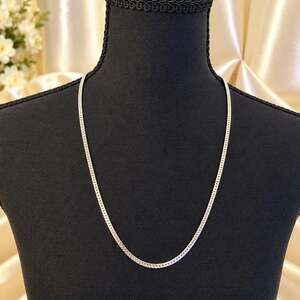 Vintage Silver Tone Herringbone Chain Necklace 23 Inch